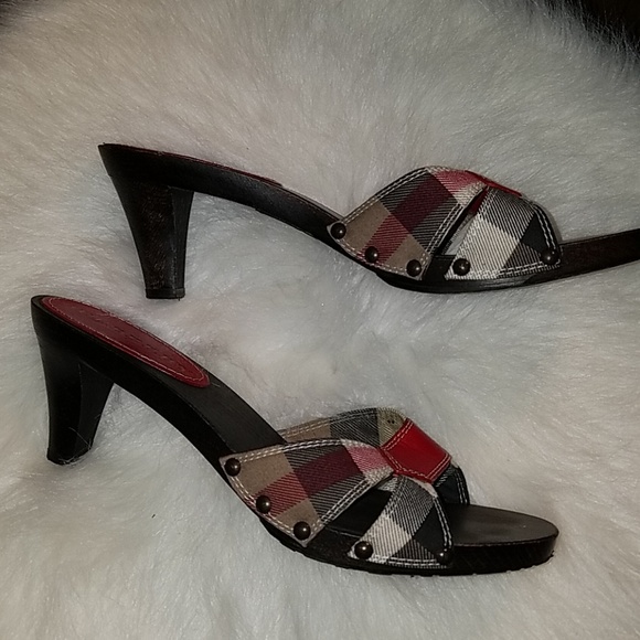Burberry Shoes - BURBERRY SANDALS(sale)8/6 SALE PRICE